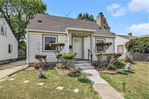2725 Prospect, Flint, MI 48504 photo 2