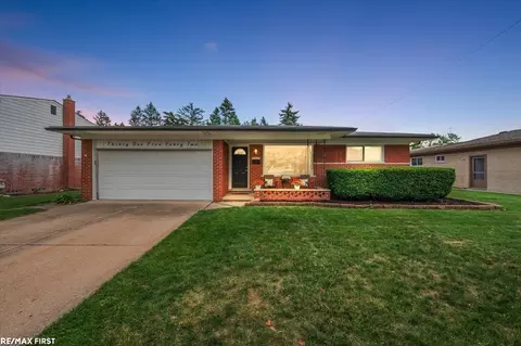 31542 Carmody, Warren, MI 48092