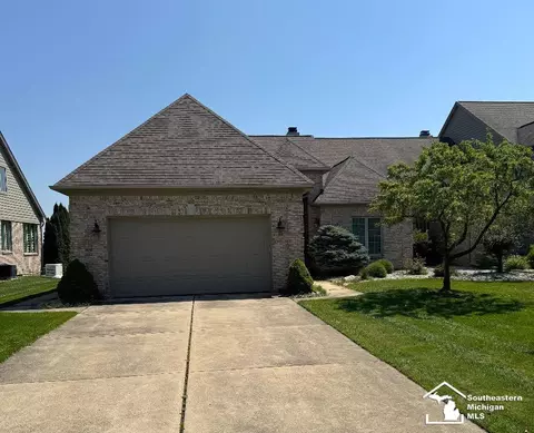 947 Saint James Park, Monroe, MI 48161