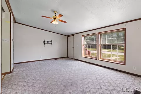 Living - 980 State, Adrian, MI 49221 photo 3 of 4