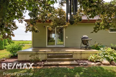 Exterior - 12725 Hack, Reese, MI 48757 photo 4 of 8