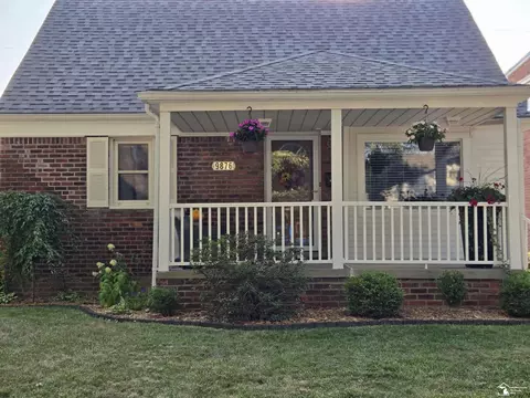 9876 Hubert, Allen Park, MI 48101