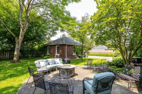Exterior - 803 Lakepointe, Grosse Pointe Park, MI 48230 photo 10 of 14