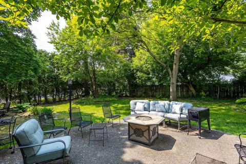 Exterior - 803 Lakepointe, Grosse Pointe Park, MI 48230 photo 11 of 14