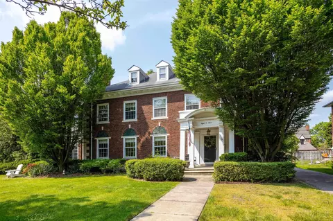 Exterior - 803 Lakepointe, Grosse Pointe Park, MI 48230 photo 2 of 14