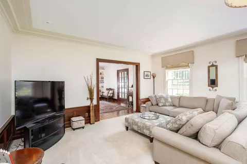 Living - 803 Lakepointe, Grosse Pointe Park, MI 48230 photo 3 of 6