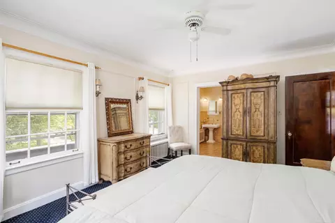 Bedroom - 803 Lakepointe, Grosse Pointe Park, MI 48230 photo 4 of 8