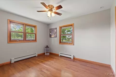 Bedroom - 4382 3rd, Adrian, MI 49221 photo 4 of 7
