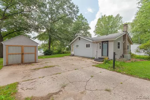 4018 N Highland, Hillsdale, MI 49242