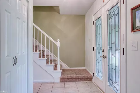 Entry Way - 2364 Meadowdown, Owosso, MI 48867 photo 1 of 1
