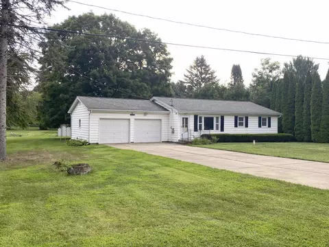 1896 Osaukie, Owosso, MI 48867