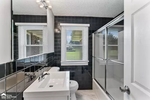 Bath - 5205 E Mount Morris, Mount Morris, MI 48458 photo 4 of 4
