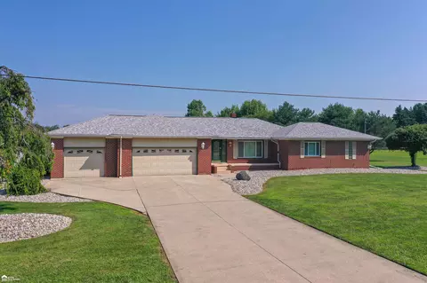 Exterior - 5205 E Mount Morris, Mount Morris, MI 48458 photo 5 of 7