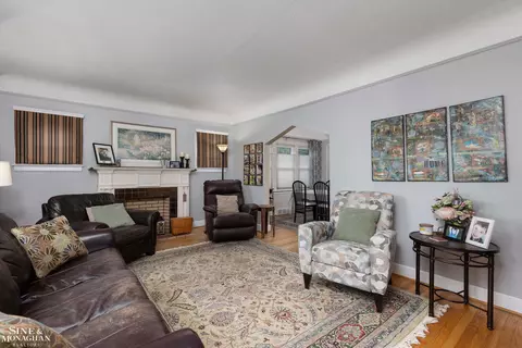 2222 Ridgemont, Grosse Pointe Woods, MI 48236 photo 4