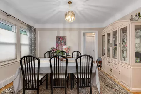 2222 Ridgemont, Grosse Pointe Woods, MI 48236 photo 5