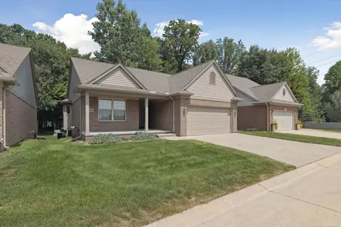 13689 Ridgepoint, Sterling Heights, MI 48313
