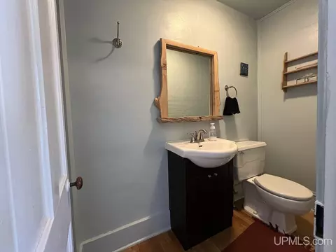Bath - 526 Bank, Ishpeming, MI 49849 photo 1 of 4