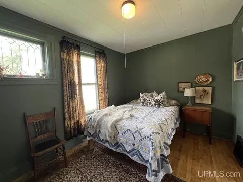 Bedroom - 526 Bank, Ishpeming, MI 49849 photo 1 of 5
