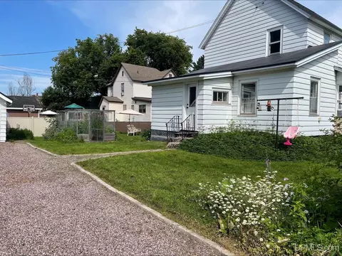 Exterior - 526 Bank, Ishpeming, MI 49849 photo 4 of 14