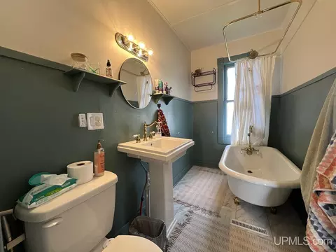 Bath - 526 Bank, Ishpeming, MI 49849 photo 4 of 4