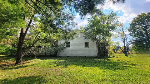 Exterior - 7152 Neff, Mount Morris, MI 48458 photo 6 of 13