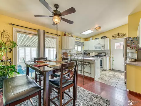19043 Hyde Park, Trenton, MI 48183 photo 14