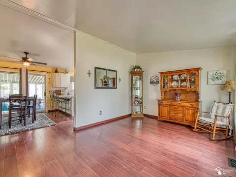 19043 Hyde Park, Trenton, MI 48183 photo 6