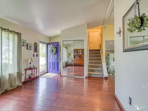 19043 Hyde Park, Trenton, MI 48183 photo 3