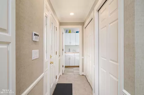 Entry Way - 55 Stanton, Grosse Pointe Farms, MI 48236 photo 2 of 6