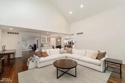Living - 55 Stanton, Grosse Pointe Farms, MI 48236 photo 3 of 3