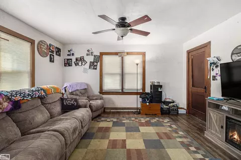 2 Spring, Yale, MI 48097 photo 10
