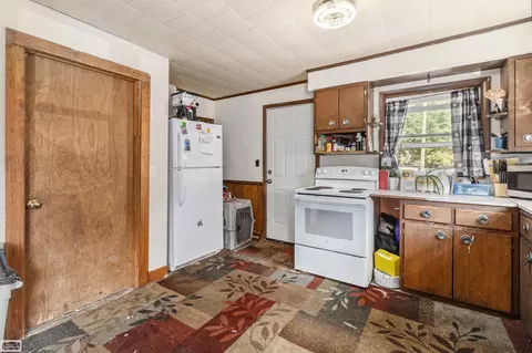 2 Spring, Yale, MI 48097 photo 16
