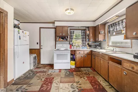2 Spring, Yale, MI 48097 photo 17