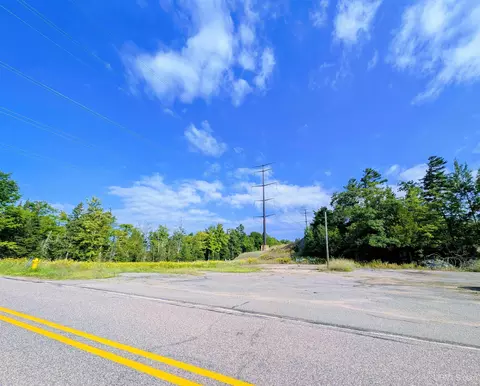 280 Northwoods, Marquette, MI 49855