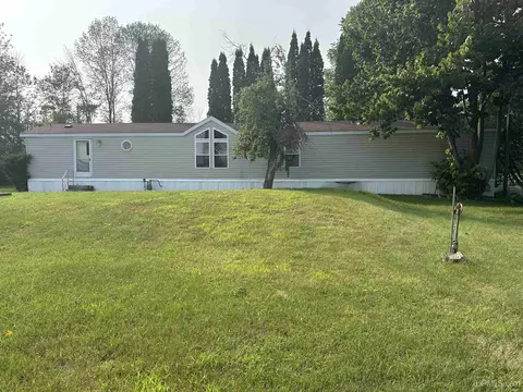 n2718 Michigan 35, Menominee, MI 49858