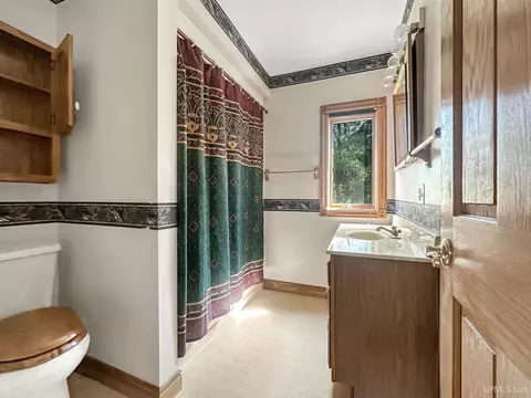 Bath - 4484 D15, Bark River, MI 49807 photo 1 of 1