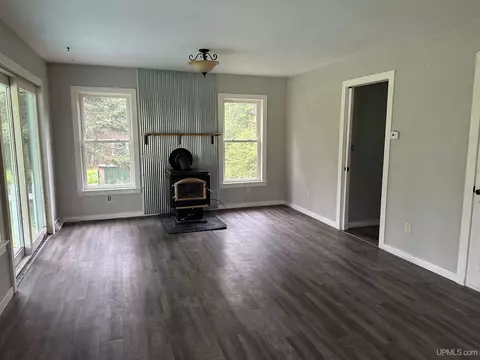 4411 10th, Bark River, MI 49807 photo 5