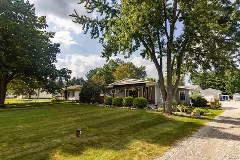 Exterior - 2816 Sharp, Adrian, MI 49221 photo 4 of 20