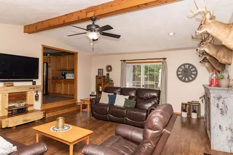 Living - 2816 Sharp, Adrian, MI 49221 photo 2 of 5