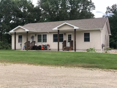 10215 S Lake Sta, Lake, MI 48632