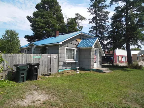 1100 N State, Gladwin, MI 48624 photo 3