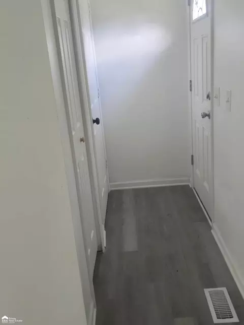 Entry Way - 4217 Oconner, Flint, MI 48504 photo 1 of 1