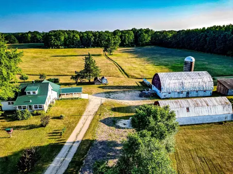 7119 Mystic Lk, Lake, MI 48632