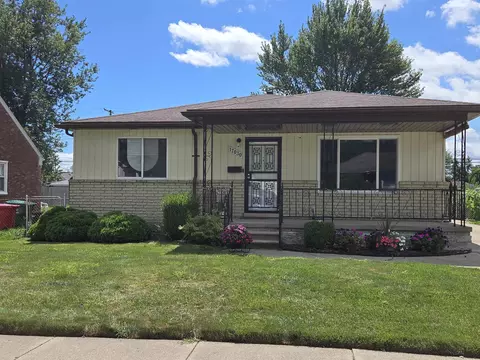 17030 Forest, Eastpointe, MI 48021