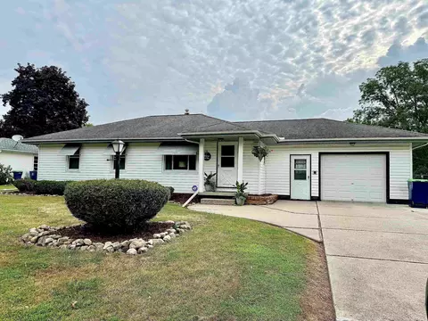 1129 Pacelli, Saginaw, MI 48638