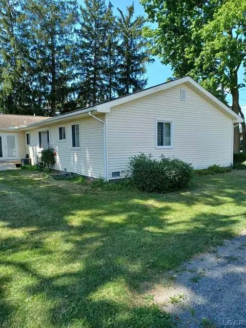 Exterior - 2255 Fairview, Adrian, MI 49221 photo 4 of 6