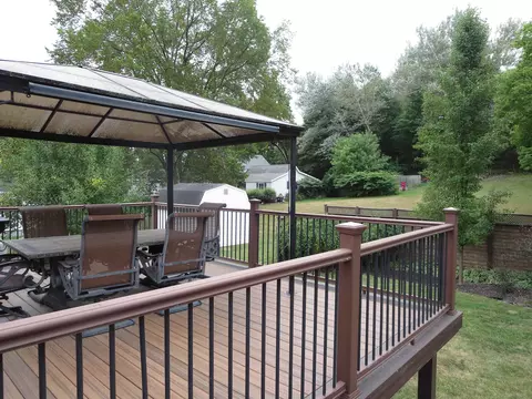 Exterior - 1031 Chatterton, Gladwin, MI 48624 photo 6 of 10
