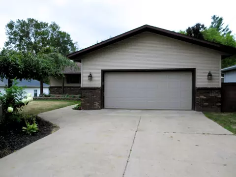 Exterior - 1031 Chatterton, Gladwin, MI 48624 photo 4 of 10
