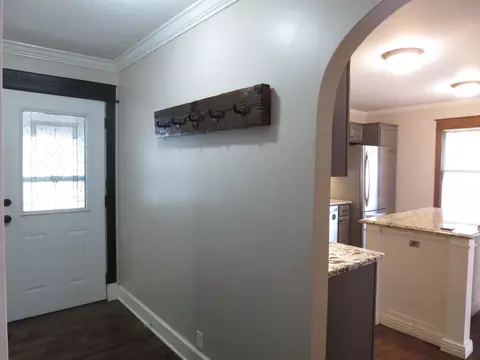 Entry Way - 1031 Chatterton, Gladwin, MI 48624 photo 1 of 3