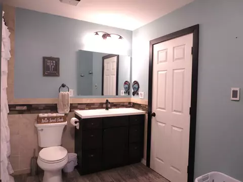 Bath - 1031 Chatterton, Gladwin, MI 48624 photo 1 of 7